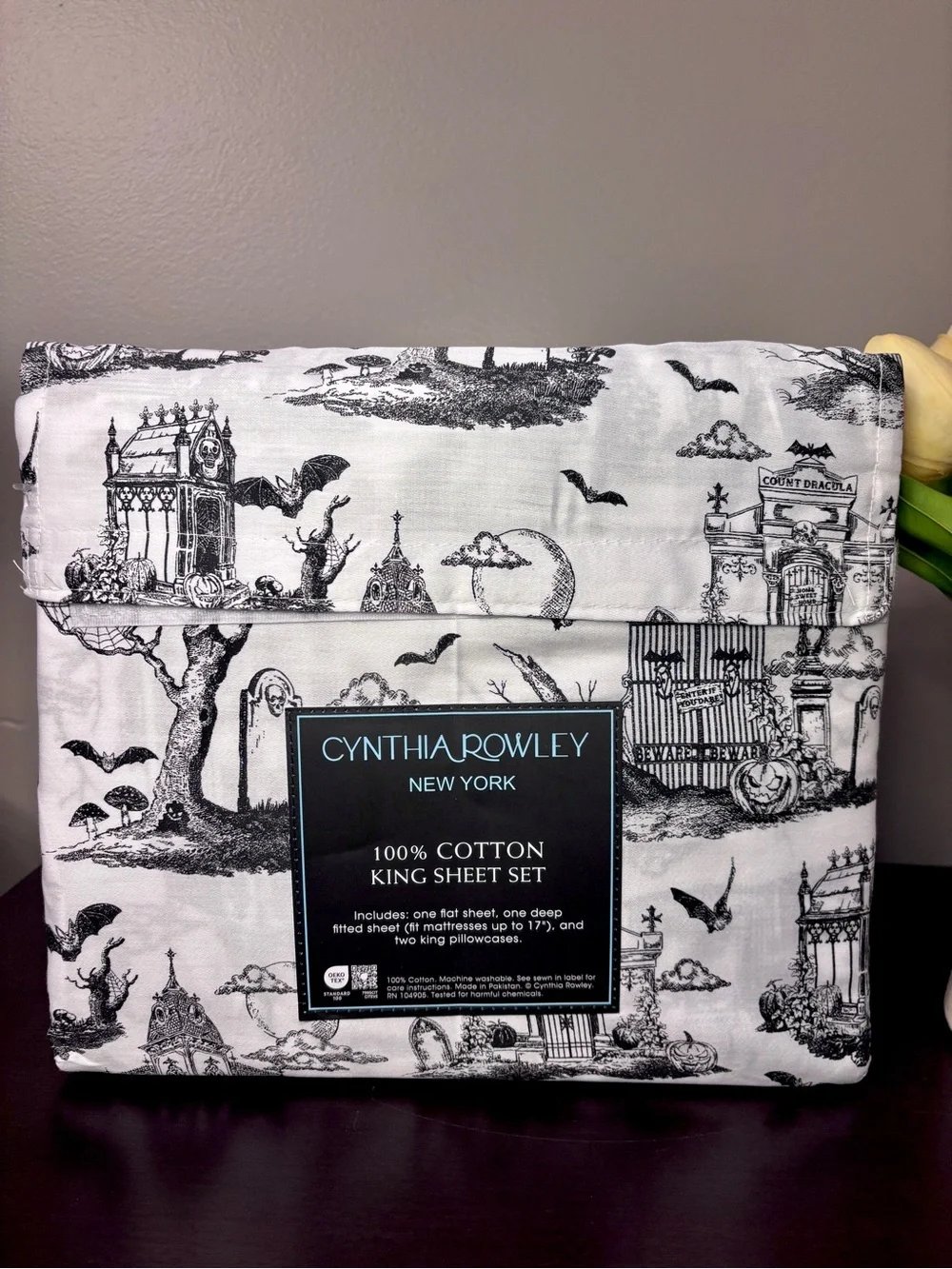 NEW Cynthia Rowley king size gothic graveyard Halloween sheet set
